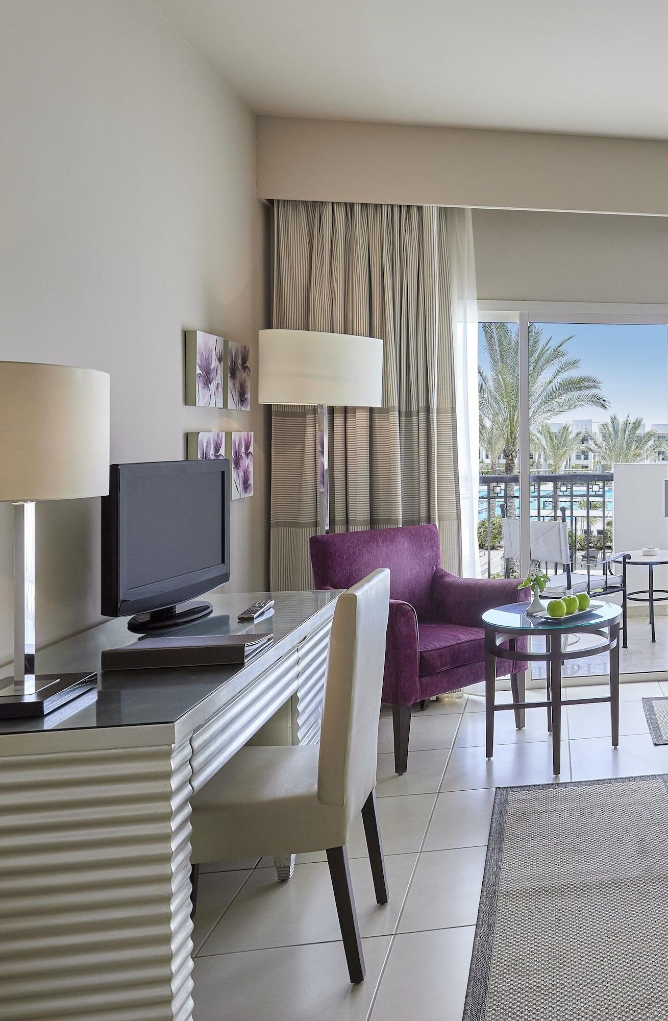 Отель Jaz Elite Crystal, Almaza Bay Мерса-Матрух Экстерьер фото