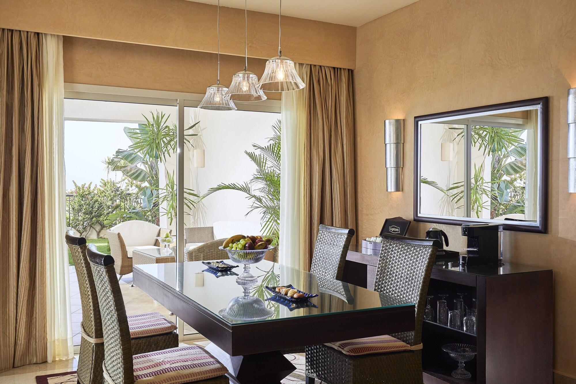 Отель Jaz Elite Crystal, Almaza Bay Мерса-Матрух Экстерьер фото